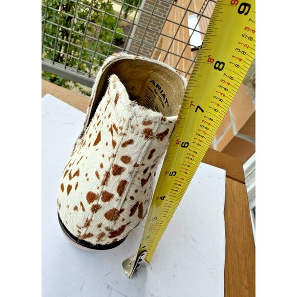 ARIAT white and brown cow print Haircalf Western Leather Ankle Boot 7 B Women’s - Picture 6 of 11
